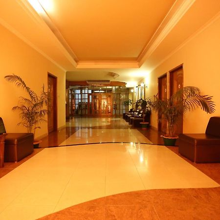Grand Park Hotel Чіттаґонґ Екстер'єр фото
