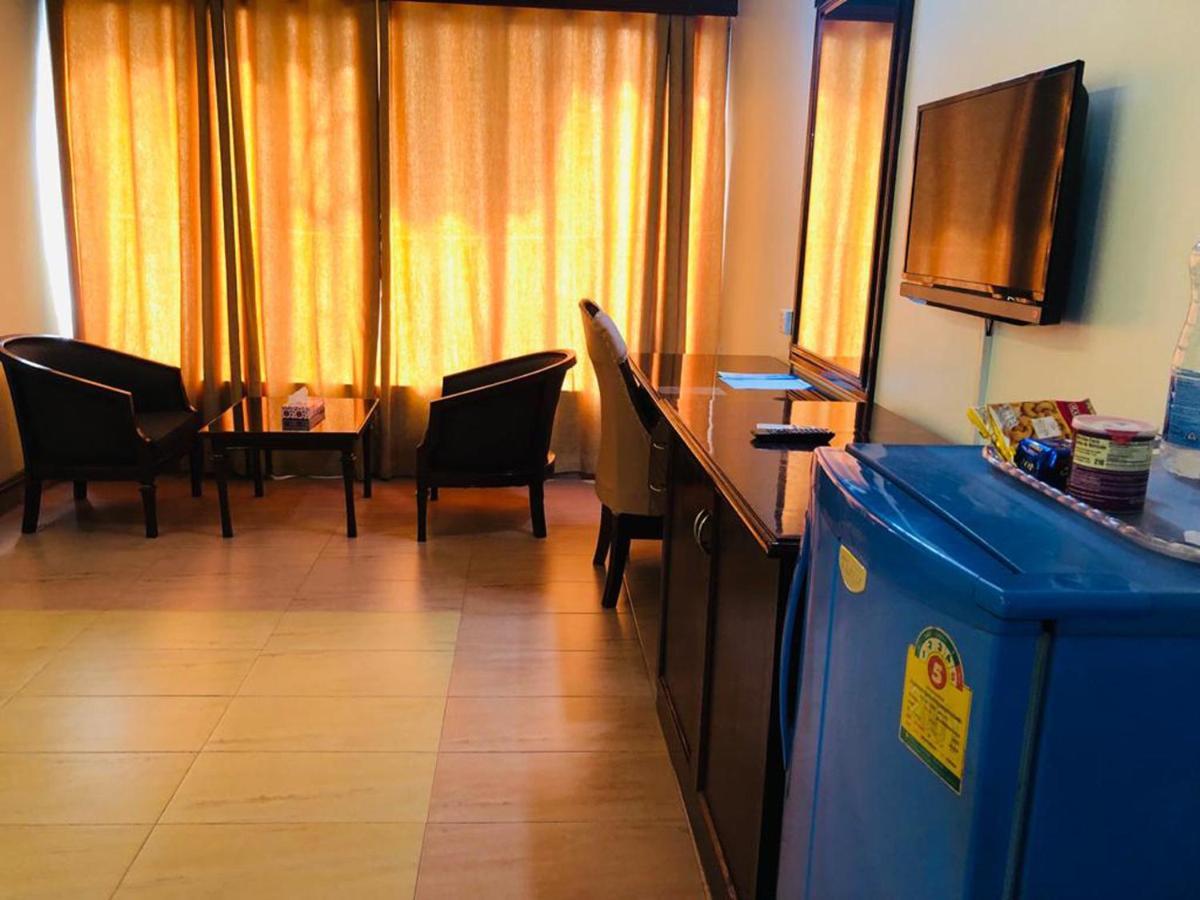 Grand Park Hotel Чіттаґонґ Екстер'єр фото